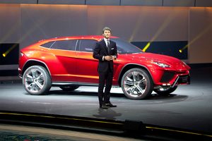 lambo-uran-1200x9999