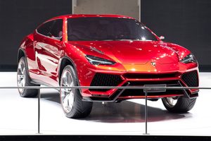 lamborghini-urus-5-1200x0