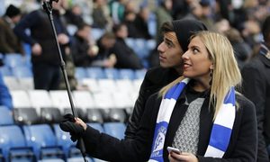 equipos de futbol prohiben selfie sticks en sus estadios stick
