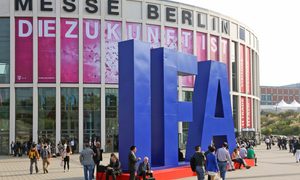 samsung sony lg huawei entre otras presentan sus gadgets antes de la apertura ifa berlin aifa official
