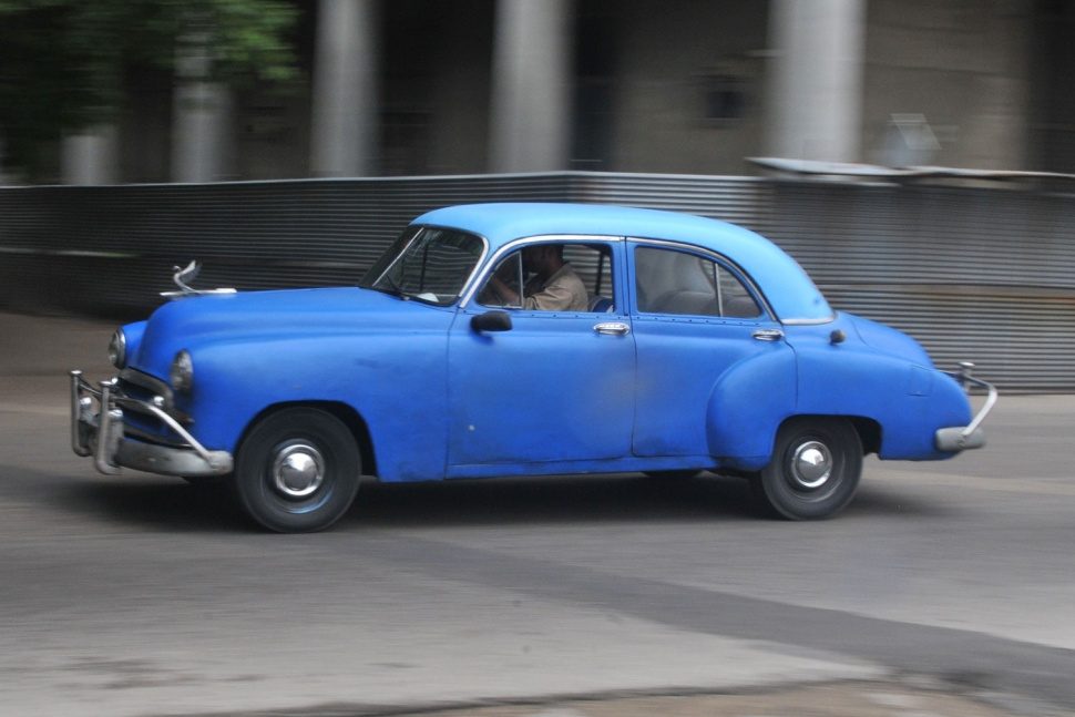 motorola verizon droid turbo2 cuban cars 3 970x647 c