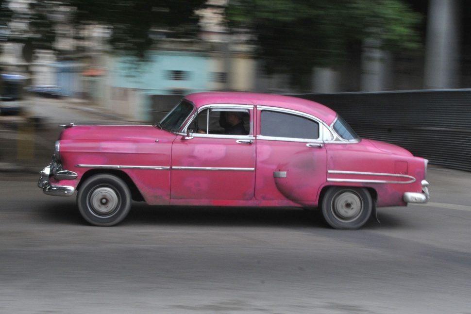 motorola verizon droid turbo2 cuban cars 4 970x647 c