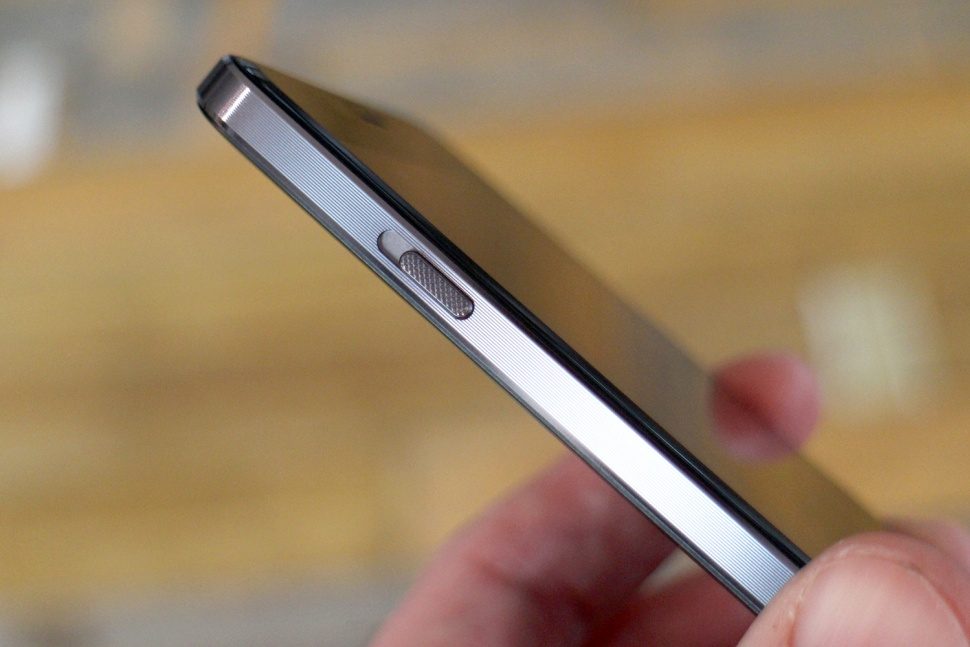 manosen oneplusx oneplus x 0010 970x647 c