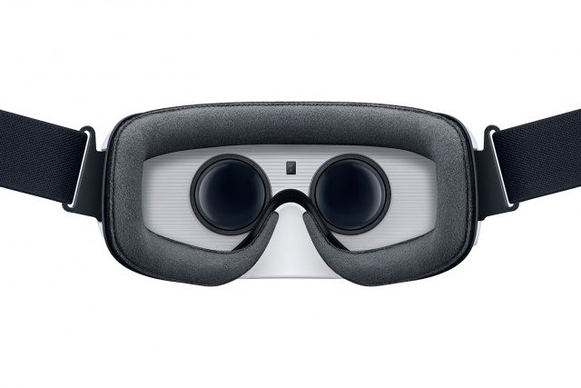 realidad virtual para todos samsung y oculus lanzan el gear vr gearvr 4 640x427 c