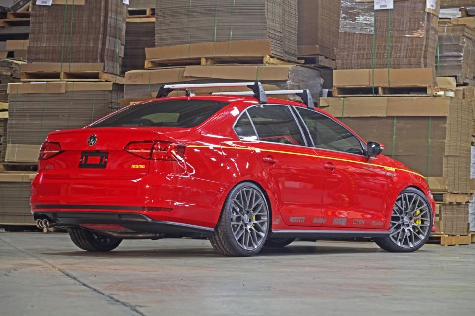 el jetta de vw edicion momo debuto en sema con todo y barras techo img 0273 970x647 c