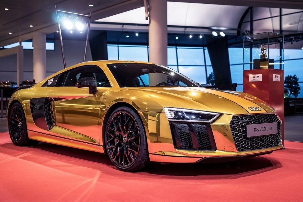 audi r8 v10 de oro 01