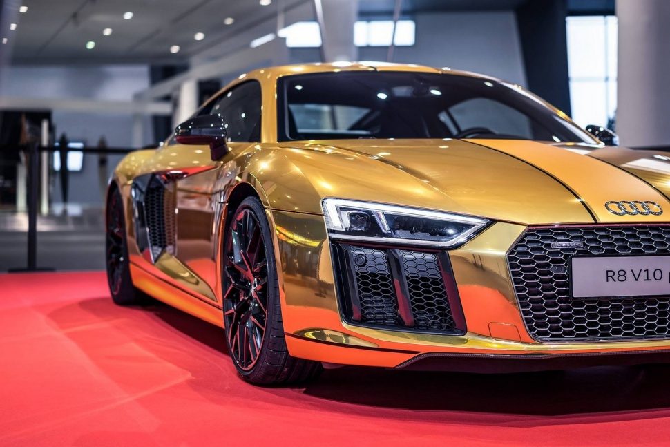 audi r8 v10 de oro 04