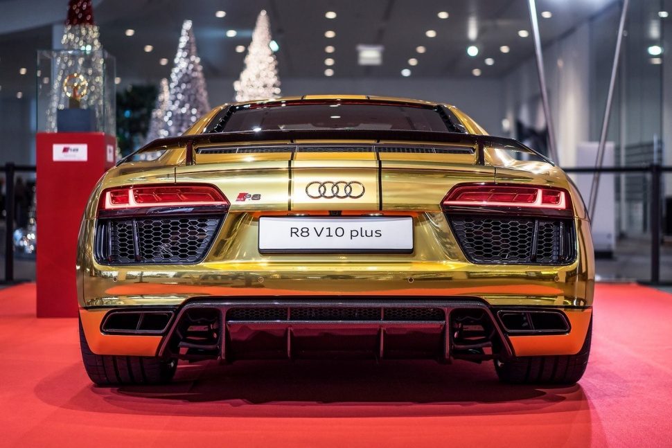 audi r8 v10 de oro 06