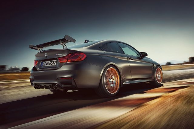 bmw nuevo record en nurburgring ferrari 03