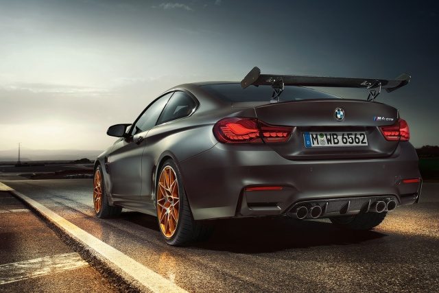 bmw nuevo record en nurburgring ferrari 04