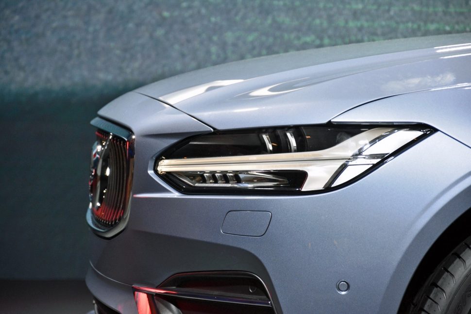 el volvo s90 equipado con tecnologia de avanzada en seguridad 06