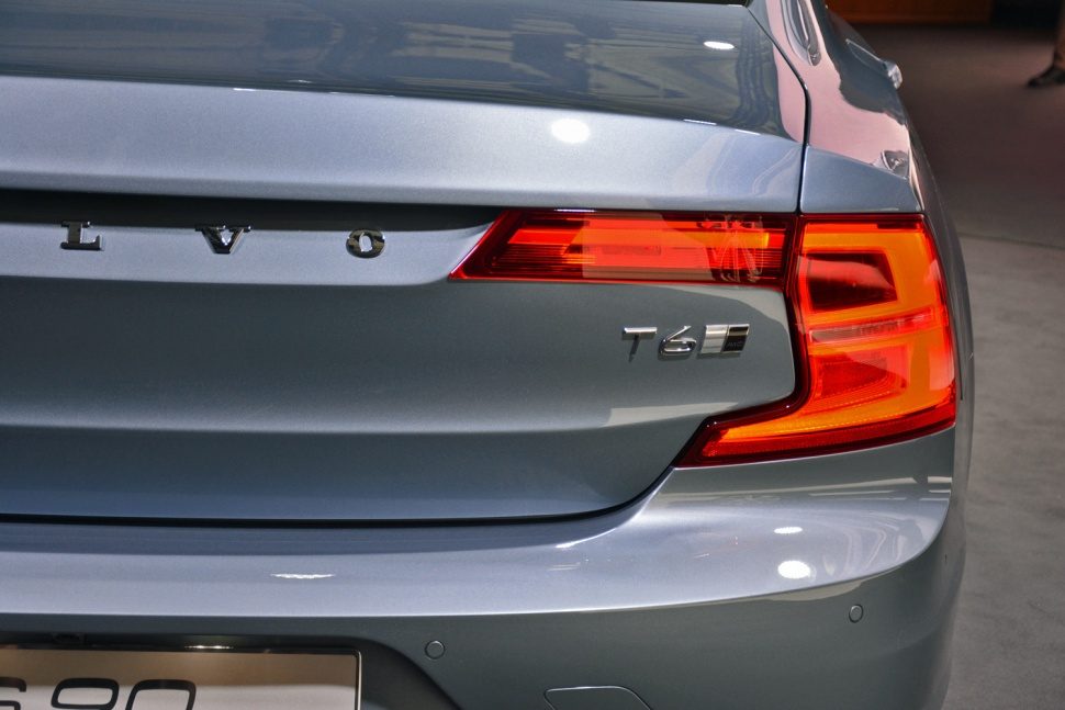 el volvo s90 equipado con tecnologia de avanzada en seguridad 09