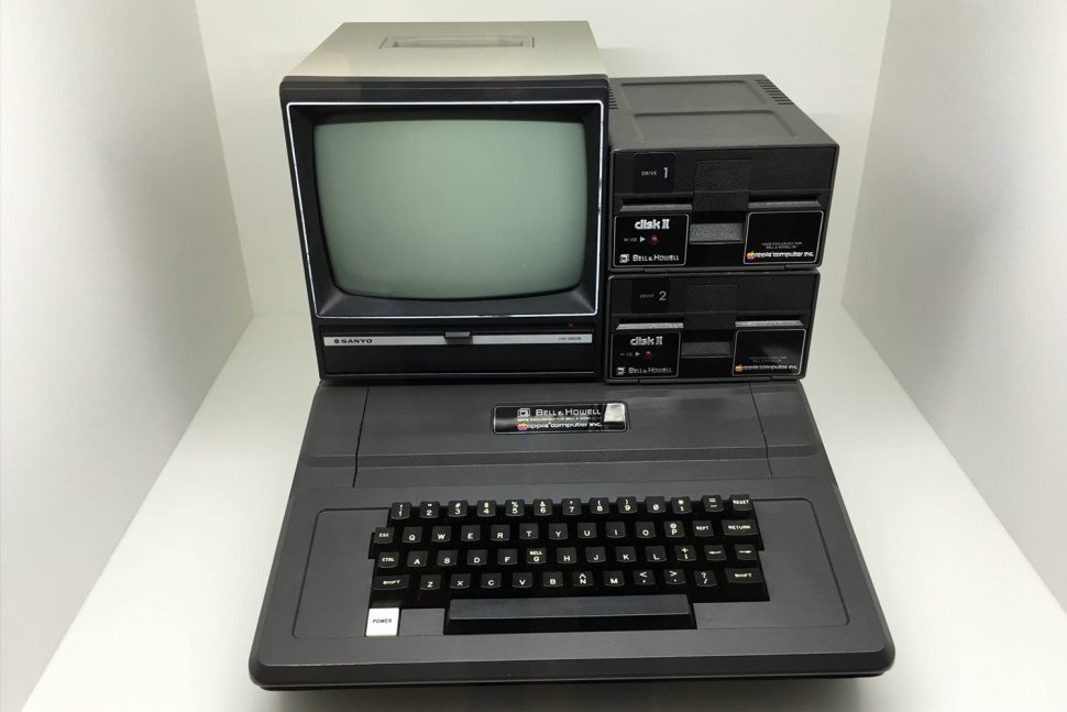 abren en praga el primer museo dedicado a apple museum02 970x647 c