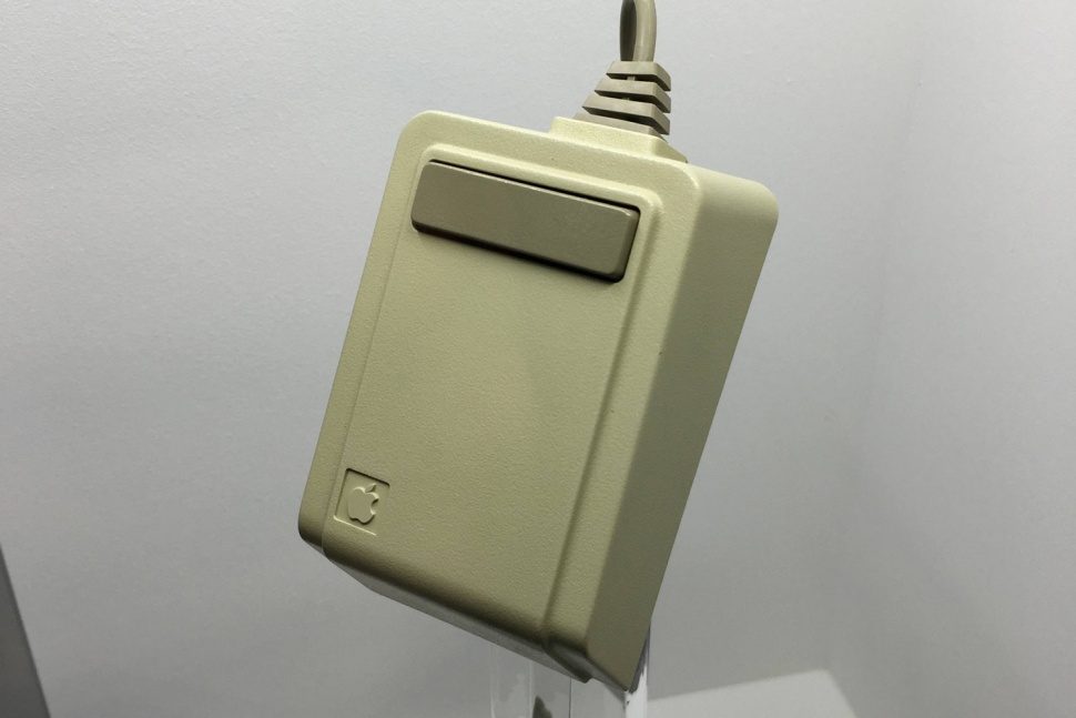 abren en praga el primer museo dedicado a apple museum03 970x647 c