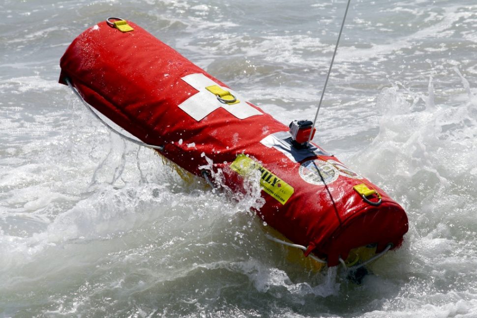 en grece se usan drones como guardavidas las playas greece 02