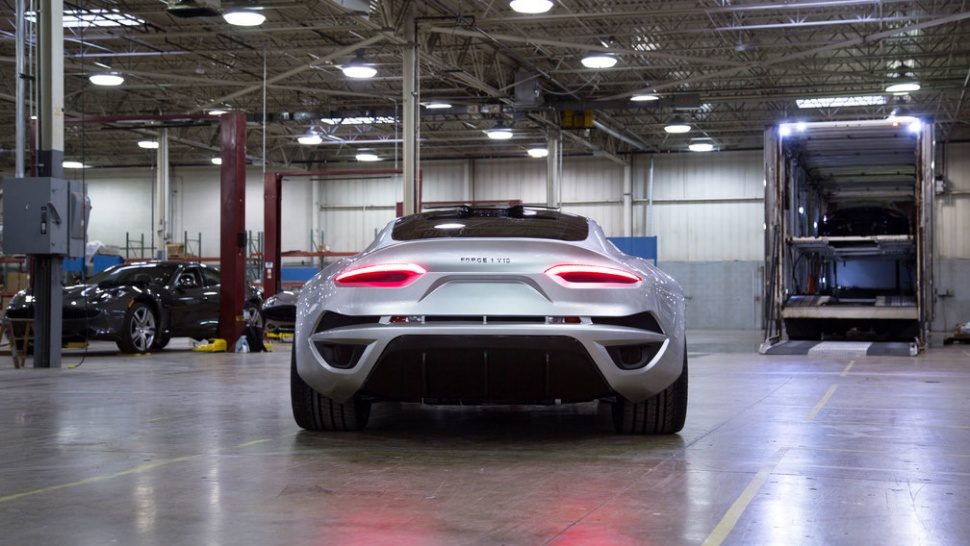 force 1 super auto con motor viper y diseno aston martin 05