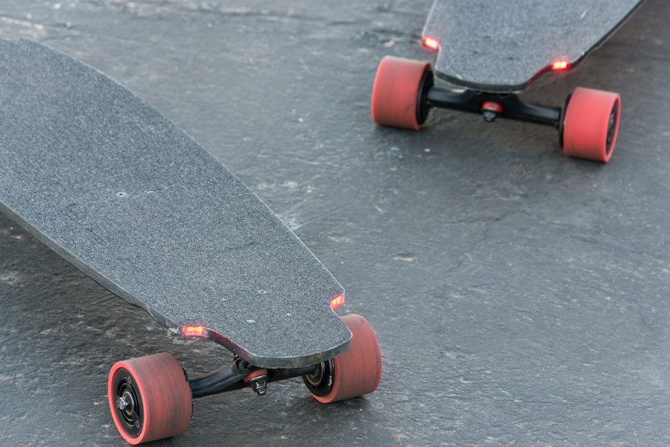 patineta electrica m1 inboard electric skateboard ride 8 970x647 c