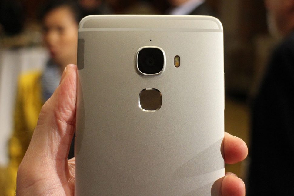 letv nos presenta el 0smartphone le max pro 9821 970x647 c