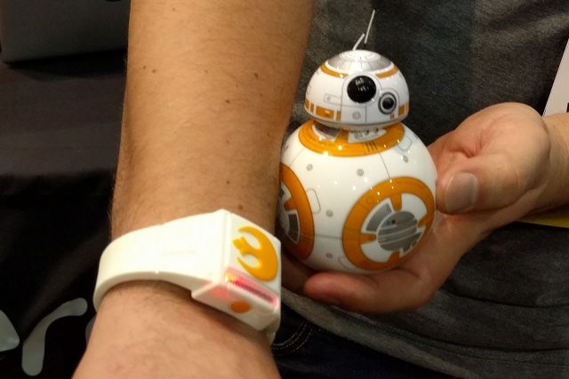 sphero estrena pulsera force band para controlar bb 8 star wars 173752 640x427 c