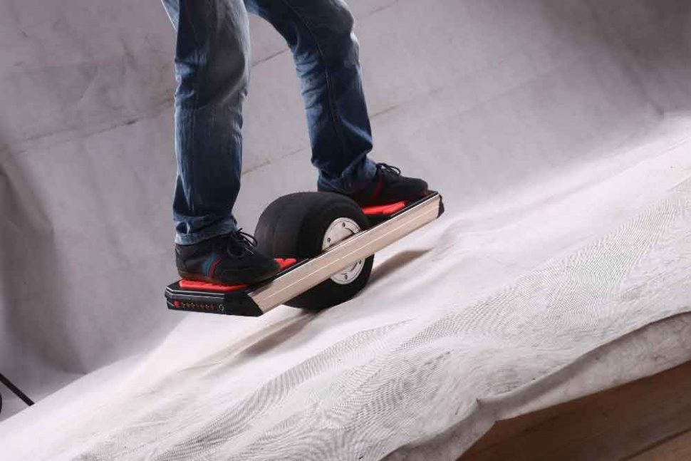 policia incauta hoverboards ces trotter hoverboard 1 970x647 c