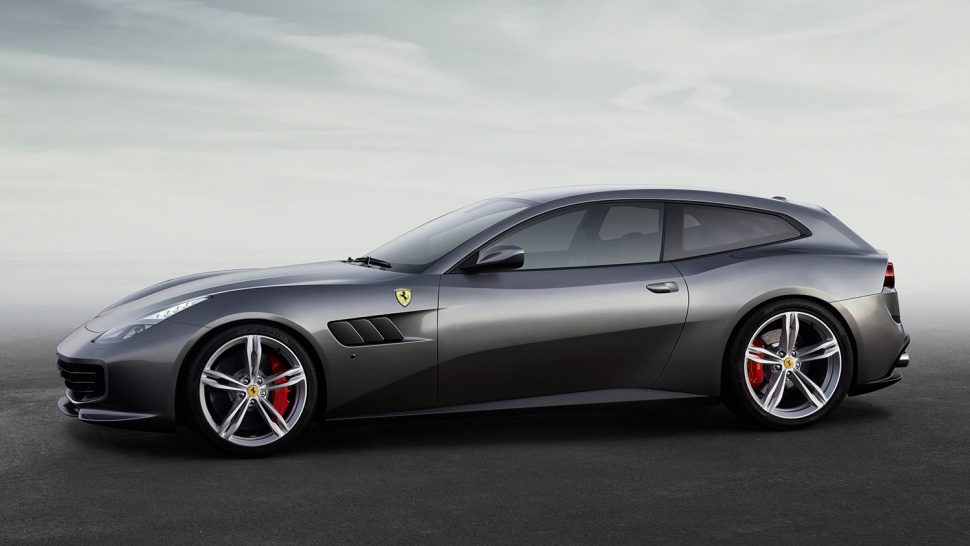 gtc4lusso ferrari de perfil bajo gatuso 03