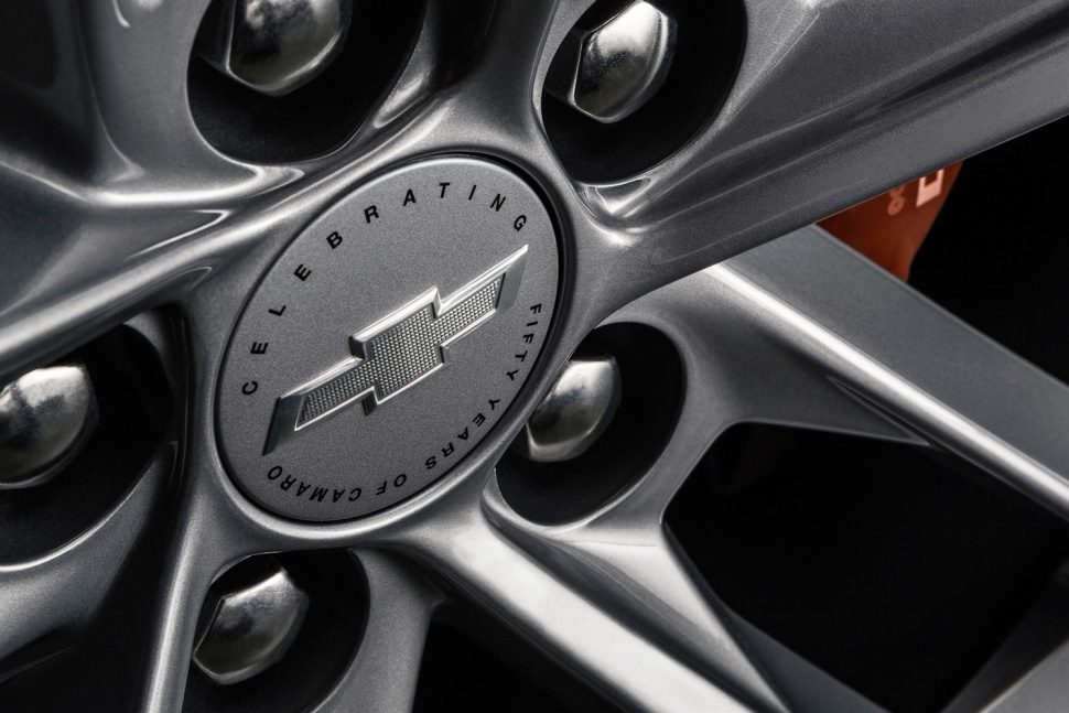 chevrolet camaro edicion especial aniversario 50 07