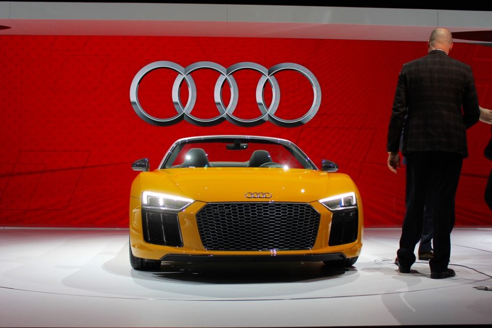 audi r8 spyder new york pretty 02