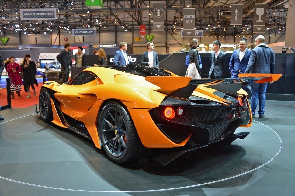 gumpert apollo arrow en ginebra 05