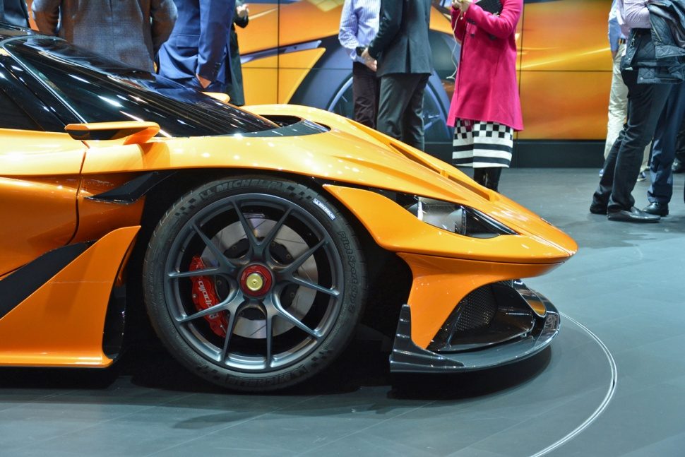 gumpert apollo arrow en ginebra 06
