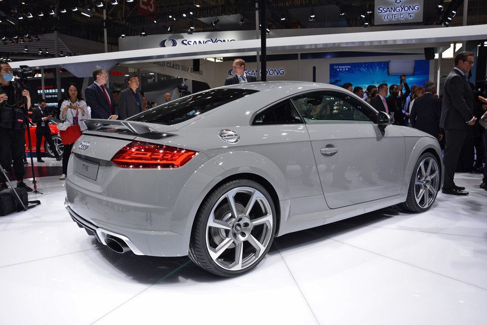 audi presento su nuevo tt rs en beijing autt 18