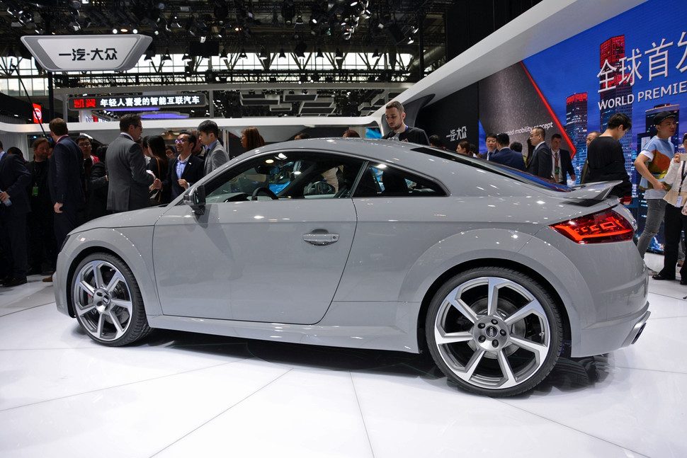 audi presento su nuevo tt rs en beijing autt 19