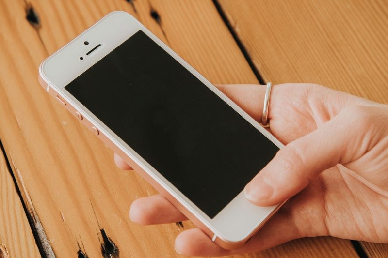 no compres iphonese apple iphone se 0012 800x533 c