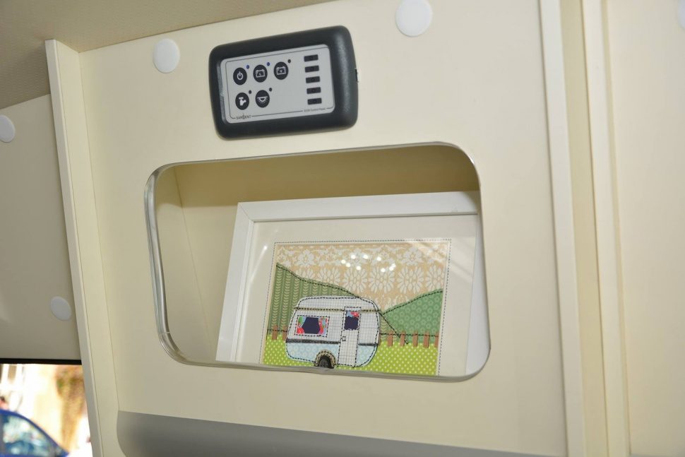 barefoot casita rodante con estilo camper 11