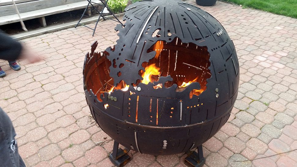 estrella de la muerte chimenea death star fire pit eo6jdwg 970x546 c