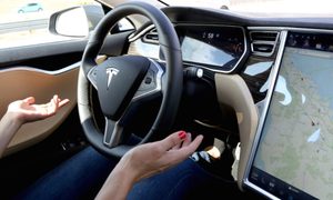 tesla ofrece prueba gratis del piloto automatico autopilot model s 1200x0