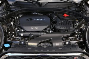 2016-mini-cooper-s-clubman-engine-720x720