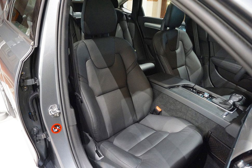 nuevo volvo s90 2017 250 y 316 hp passenger 2 970x647 c