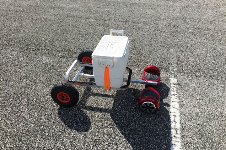 este ingenioso invento hace mas comoco tu hoverboard hovercart chair 04 720x480 c