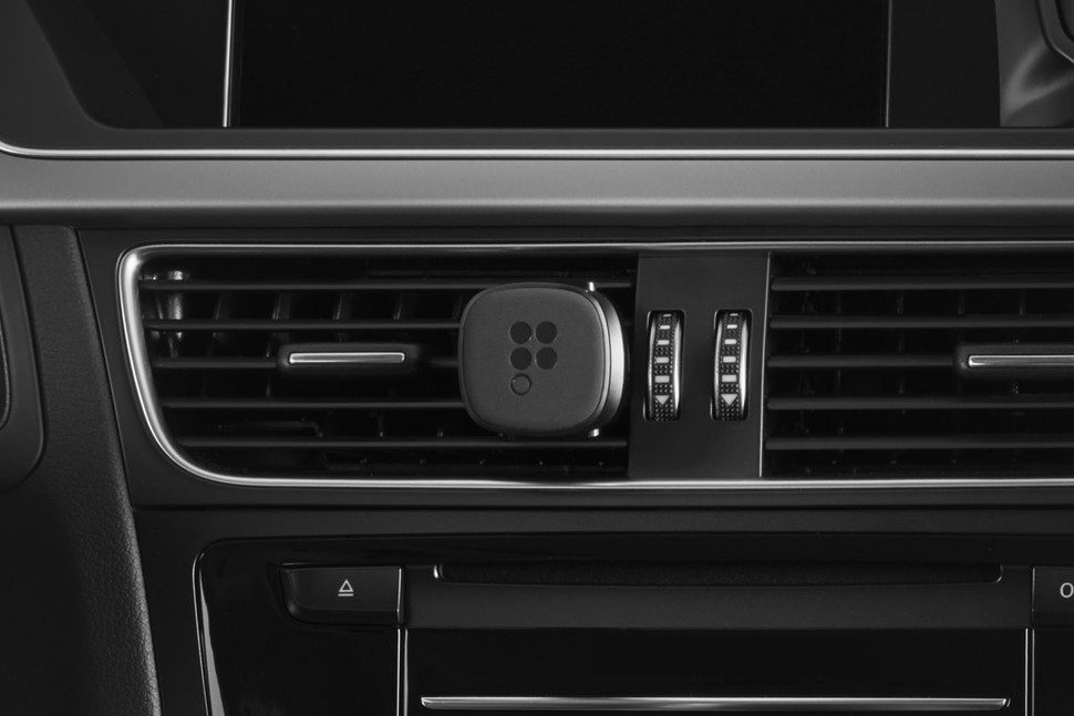 esta funda para la matricula oculta una camara de seguridad pearl rearvision 0018 970x647 c