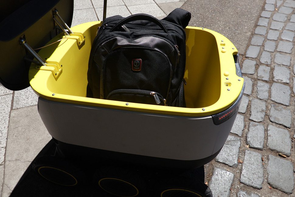 el futuro de los drones para envios podria estar en las aceras starship drone 0016 970x647 c