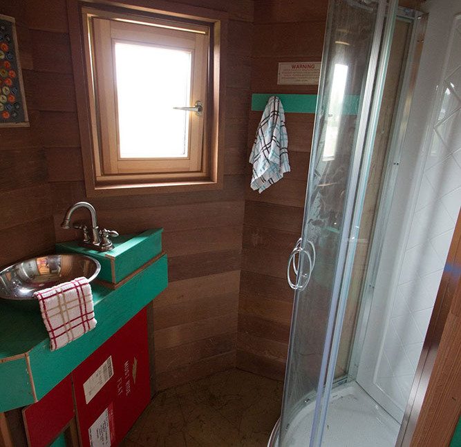 pequena gota casa rodante tend building tiny drop 0017 970x647 c