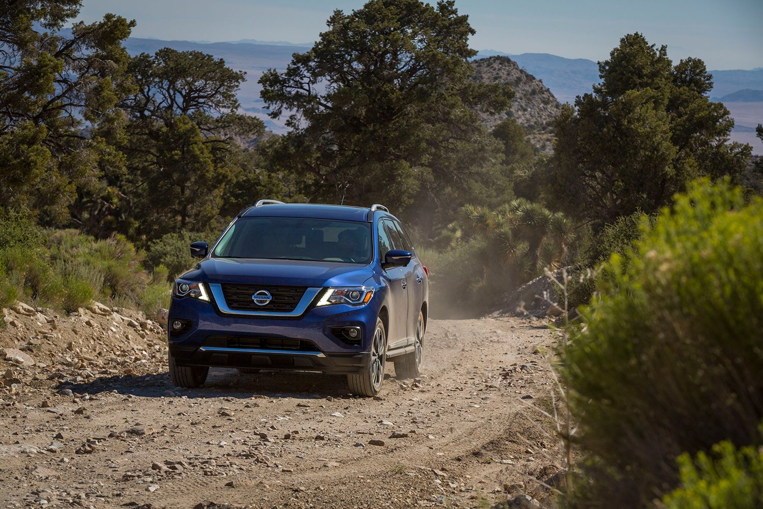 la nissan pathfinder 2017 trae novedades fin de ano 17