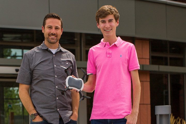 un joven de 18 anos construye el dron mas rapido del mundo id138 teal headshot mm04 720x480 c