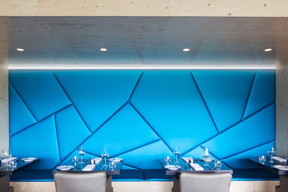 dormir junto a un volcan es posible en este hotel de islandia ion adventure 007 970x647 c