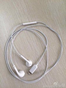 lightning-headphones-leak-720x720