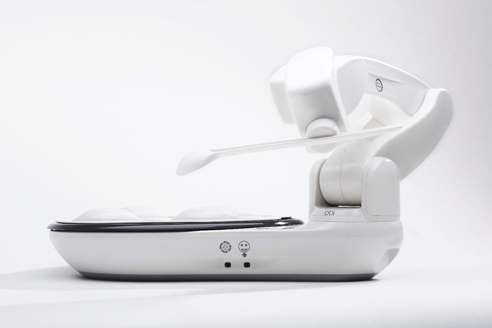 obi es un robot que alimenta a la gente con discapacidad obi3 970x647 c