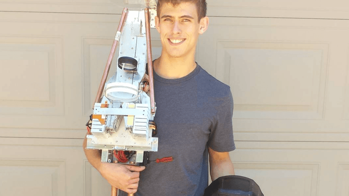 youtuber fabrica bazooka laser 200 vatios screen shot 2016 06 30 at 17 55 29 2 720x405 c