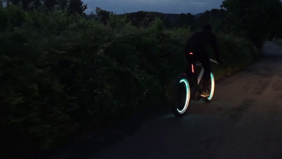 cyclotron la bicicleta del futuro que ya se mueve en el presente the bike kickstarter 9 970x546 c