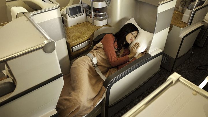 emirates_boeing_777-200lr_-_auckland_akl_to_dubai_dxb-720x720