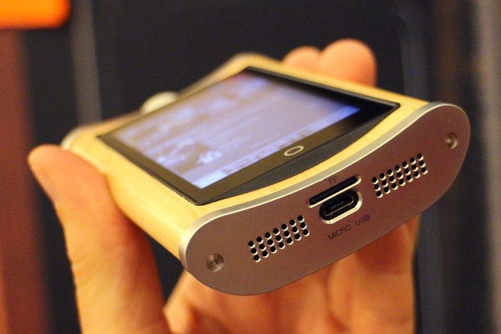 echobox explorer entre petaca y reproductor de musica hands on 2350 720x720